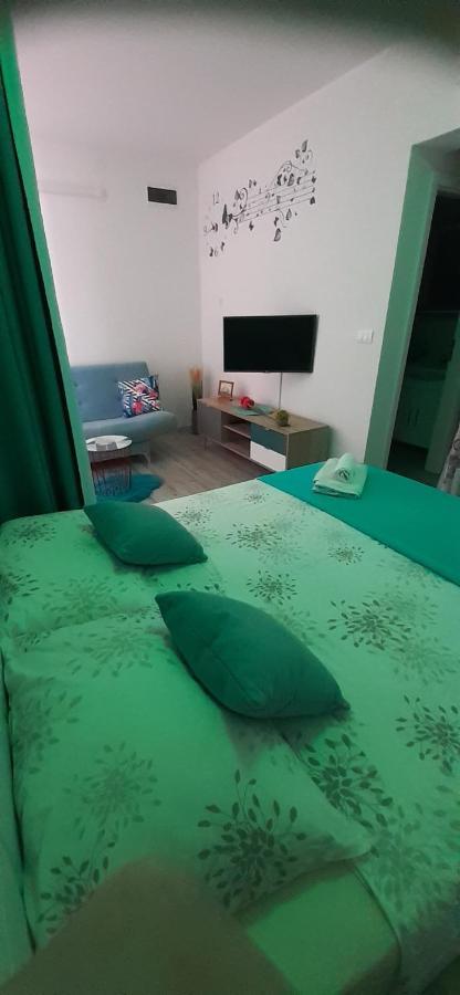 Lennida Studio Apartman With Free Parking Kavran Exterior photo